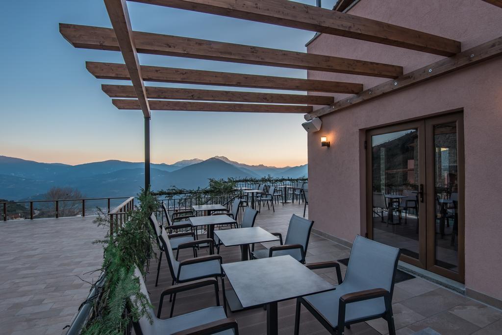The View Village - Villas Suites & Spa Karpenísion Екстериор снимка