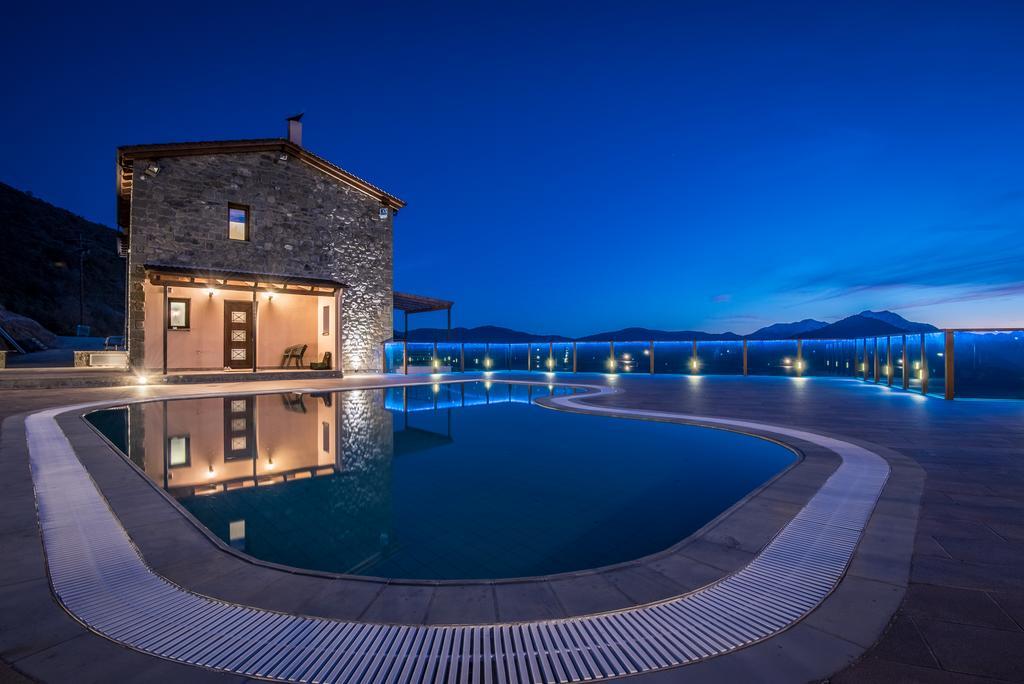 The View Village - Villas Suites & Spa Karpenísion Екстериор снимка