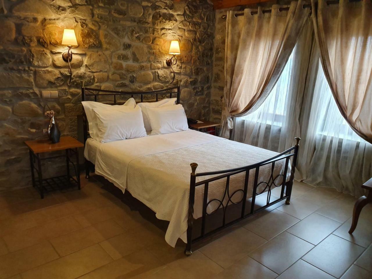 The View Village - Villas Suites & Spa Karpenísion Екстериор снимка