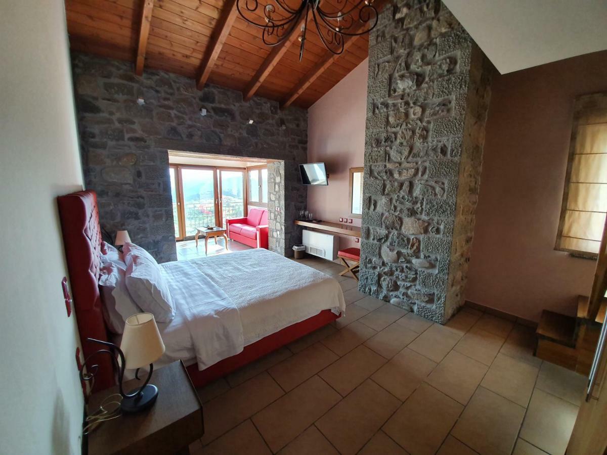 The View Village - Villas Suites & Spa Karpenísion Екстериор снимка