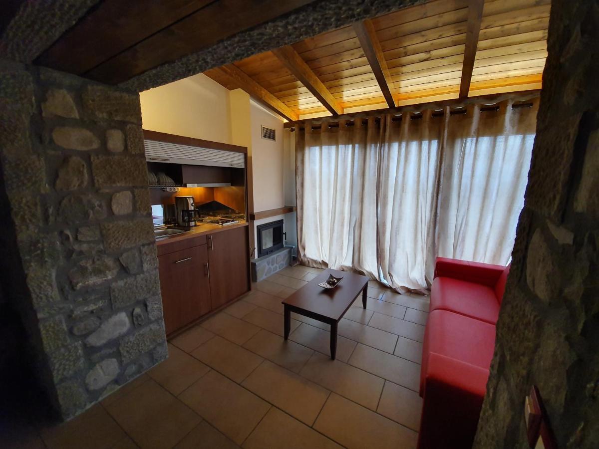 The View Village - Villas Suites & Spa Karpenísion Екстериор снимка